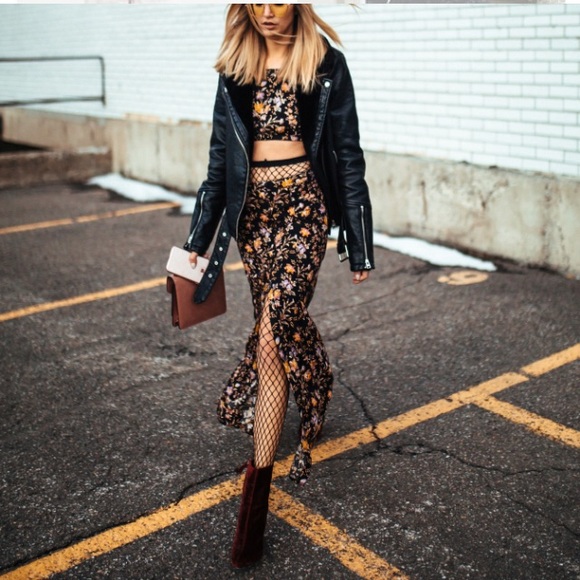 American Eagle Outfitters Dresses & Skirts - American Eagle boho maxi skirt
